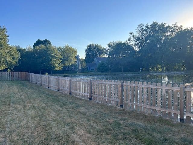Gallery photos for Revitalizing Saint Charles Fences with Expert Care: Image #3