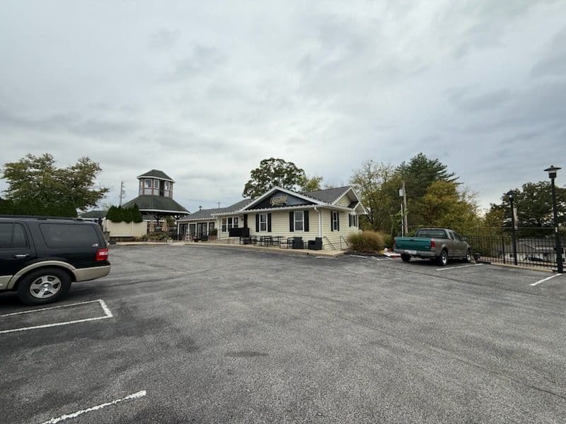 Gallery photos for Upshot Coffee Sparkles with a Fresh Clean-Up and Holiday Lighting: Image #1