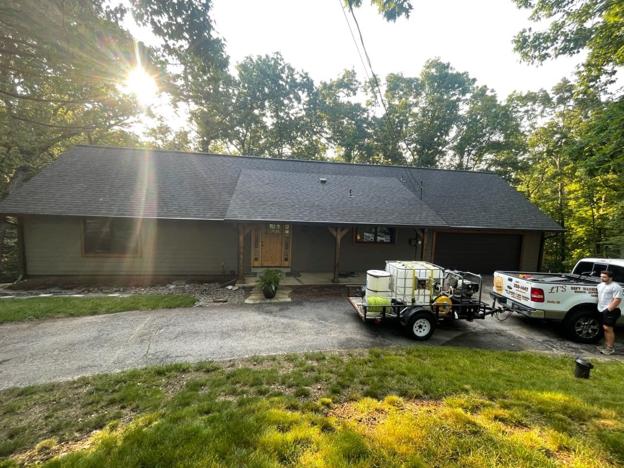 Elite Roof and Home Shine in Wildwood MO image